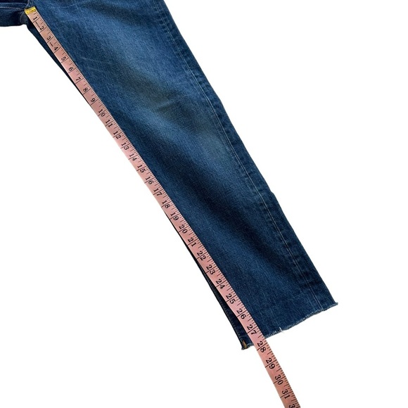 NWT MOUSSY Medium Wash Straight Leg Denim Jeans Whiskering Button Fly Size 26 - Picture 15 of 15